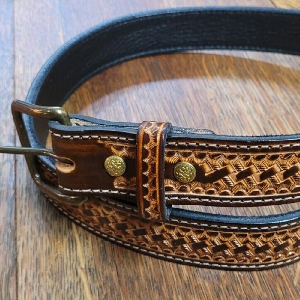 Hand tooled men's belt 36" Buckle to center hole